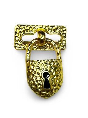 Padlock Brooch NIP, hammered gold tone, swings from back piece, lightweight